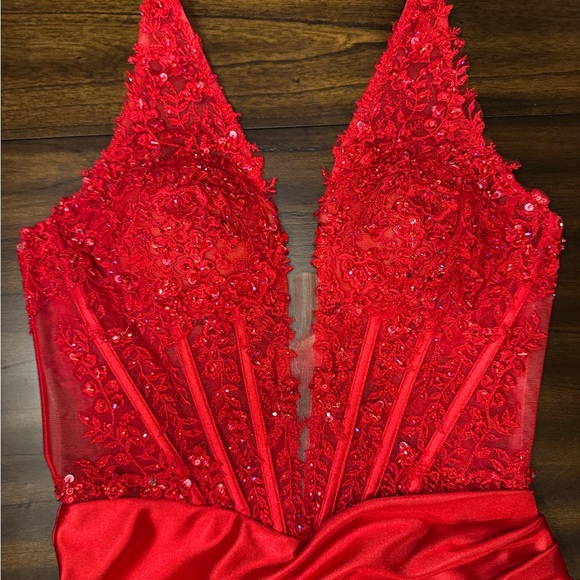 Sherri Hill Vibrant Red Prom Dress - Picture 11 of 14